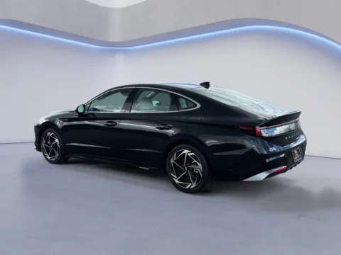 More photos of 2024 Hyundai Sonata SEL at Twin City Hyundai, TN