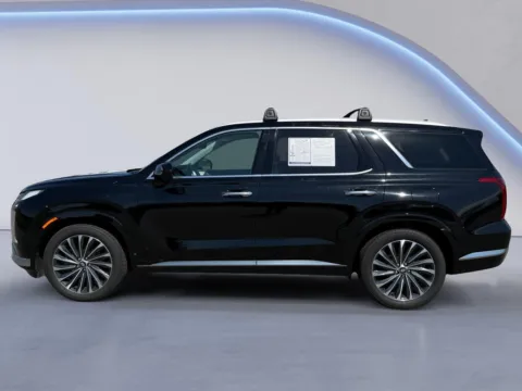 Photos of 2023 Hyundai Palisade Calligraphy for sale in Alcoa, TN at Twin City Hyundai