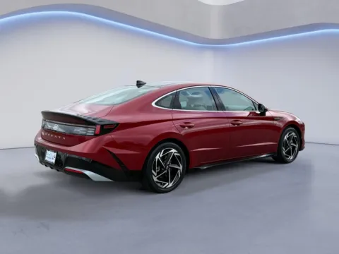 More photos of 2024 Hyundai Sonata SEL at Twin City Hyundai, TN