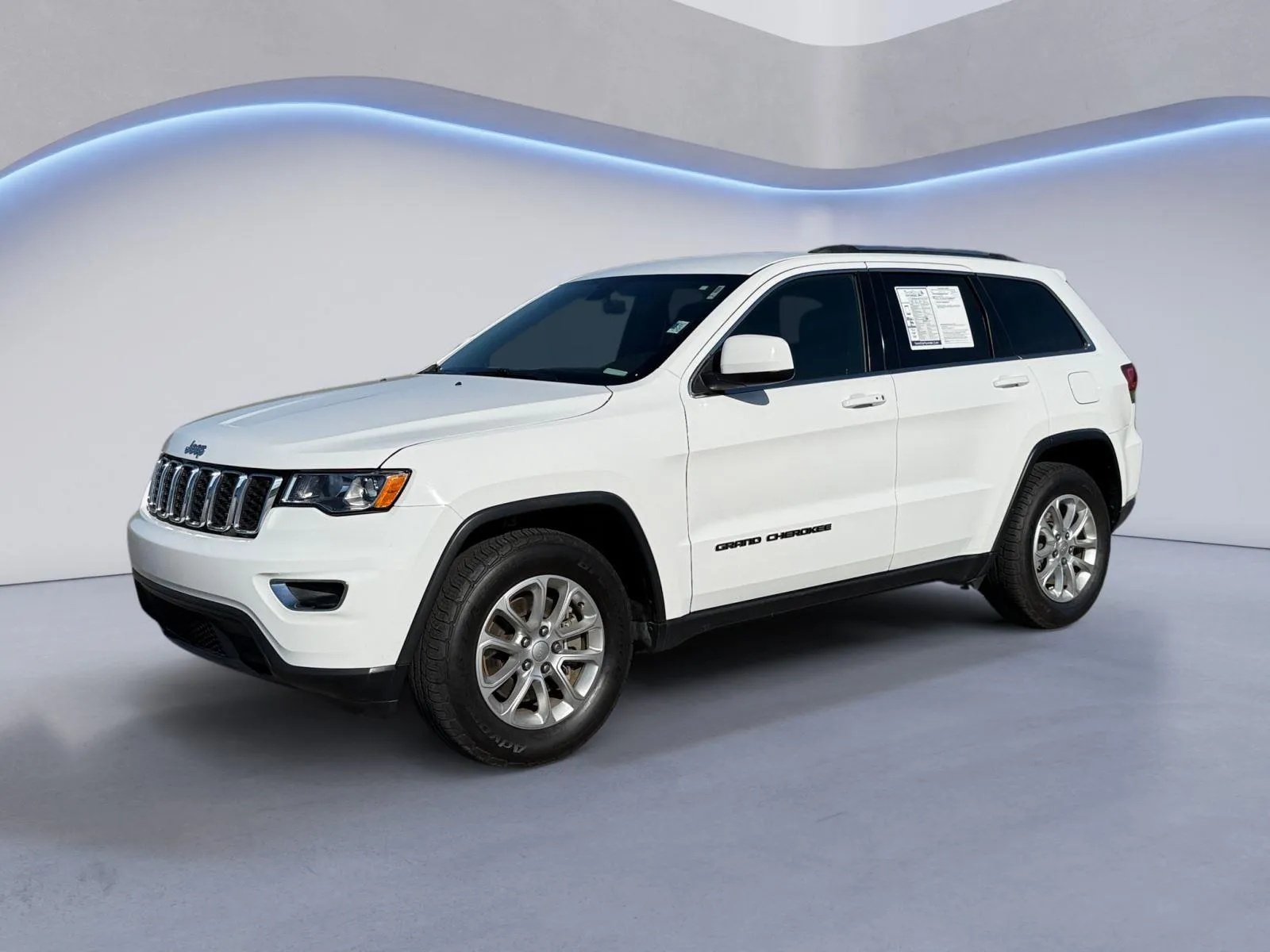White 2021 Jeep Grand Cherokee Laredo E for sale in Alcoa, TN