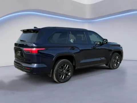 More photos of 2024 Toyota Sequoia Platinum at Twin City Hyundai, TN