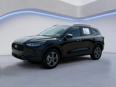 Black 2025 Ford Escape ST-Line for sale in Alcoa, TN