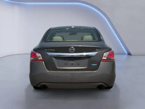 More photos of 2013 Nissan Altima 2.5 SL at Twin City Hyundai, TN