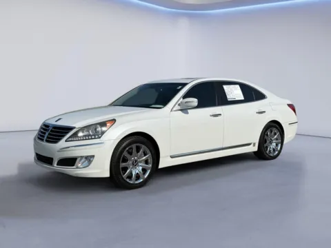 White 2013 Hyundai Equus Ultimate for sale in Alcoa, TN