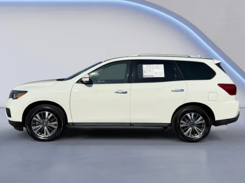 Photos of 2019 Nissan Pathfinder S for sale in Alcoa, TN at Twin City Hyundai