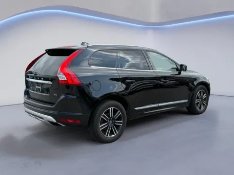 More photos of 2017 Volvo XC60 Dynamic at Twin City Hyundai, TN