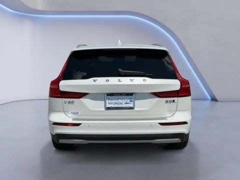 More photos of 2024 Volvo V60 Cross Country Ultimate at Twin City Hyundai, TN