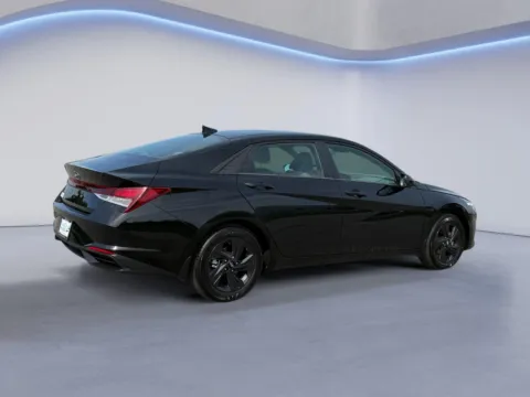 More photos of 2023 Hyundai Elantra SEL at Twin City Hyundai, TN