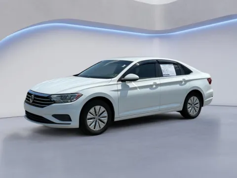 White 2019 Volkswagen Jetta S for sale in Alcoa, TN