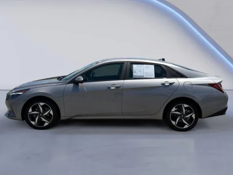 Photos of 2023 Hyundai Elantra SEL for sale in Alcoa, TN at Twin City Hyundai