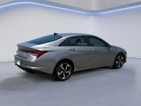 More photos of 2023 Hyundai Elantra SEL at Twin City Hyundai, TN