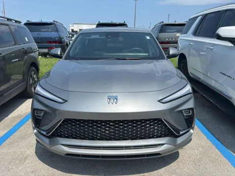 Photos of 2024 Buick Envista Avenir for sale in Alcoa, TN at Twin City Hyundai