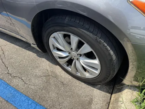 More photos of 2011 INFINITI M37 at Twin City Hyundai, TN