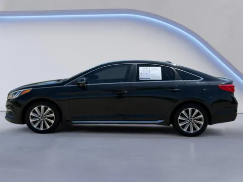 Photos of 2016 Hyundai Sonata 2.4L Sport for sale in Alcoa, TN at Twin City Hyundai