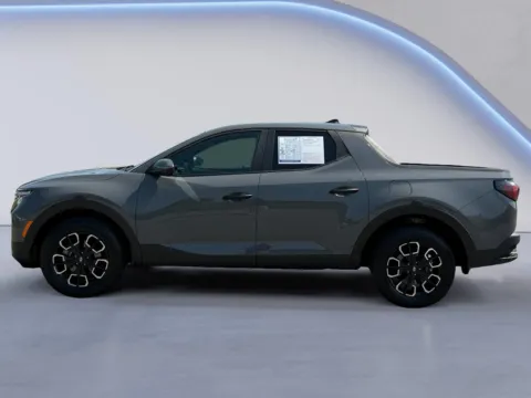Photos of 2022 Hyundai Santa Cruz SEL for sale in Alcoa, TN at Twin City Hyundai