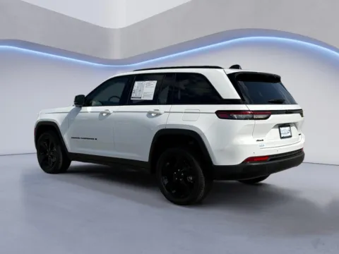 Another view of 2023 Jeep Grand Cherokee Limited for sale in Alcoa, TN at Twin City Hyundai