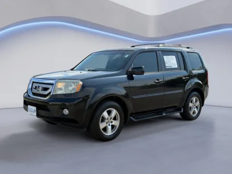 Beige 2011 Honda Pilot EX-L for sale in Alcoa, TN