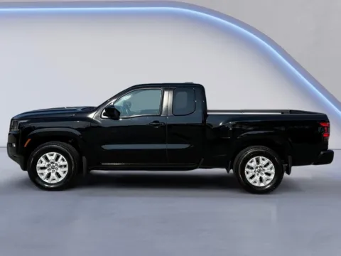 Photos of 2024 Nissan Frontier SV for sale in Alcoa, TN at Twin City Nissan