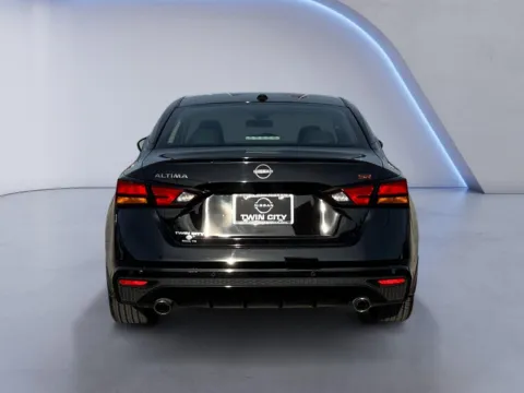 More photos of 2025 Nissan Altima SR at Twin City Nissan, TN
