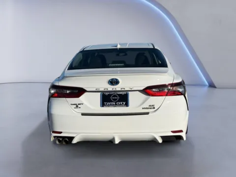 More photos of 2022 Toyota Camry Hybrid SE at Twin City Nissan, TN