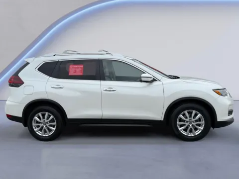 Photos of 2020 Nissan Rogue SV for sale in Alcoa, TN at Twin City Nissan