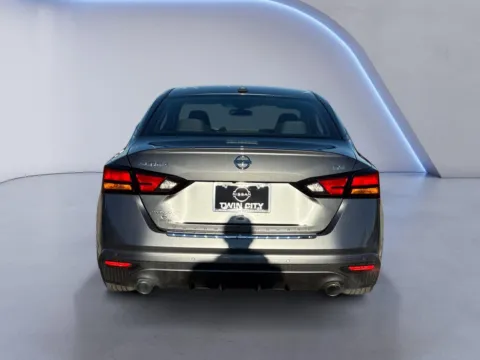 More photos of 2021 Nissan Altima 2.5 SV at Twin City Nissan, TN