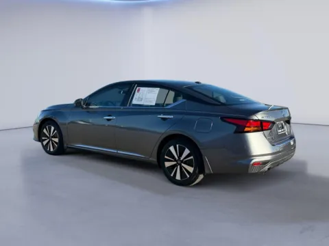 More photos of 2021 Nissan Altima 2.5 SV at Twin City Nissan, TN