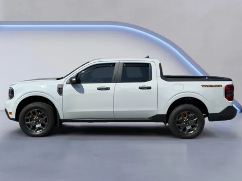 Photos of 2023 Ford Maverick XLT for sale in Alcoa, TN at Twin City Nissan