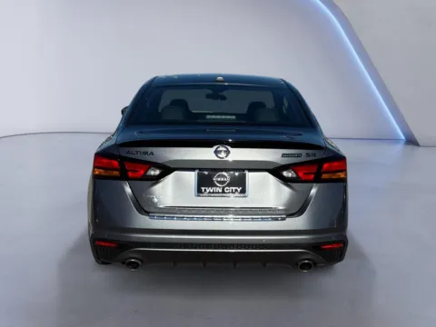 More photos of 2022 Nissan Altima 2.5 SR at Twin City Nissan, TN
