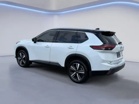 More photos of 2025 Nissan Rogue SL at Twin City Nissan, TN