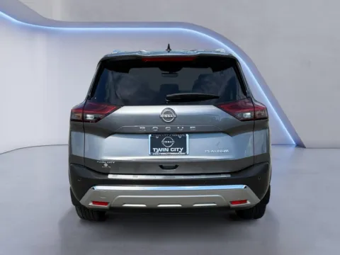 More photos of 2023 Nissan Rogue Platinum at Twin City Nissan, TN