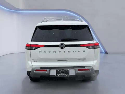 More photos of 2024 Nissan Pathfinder Platinum at Twin City Nissan, TN