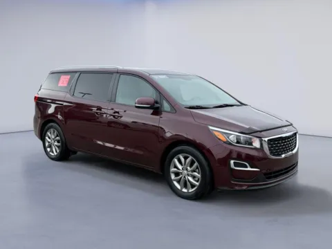 Red 2020 Kia Sedona EX for sale in Alcoa, TN