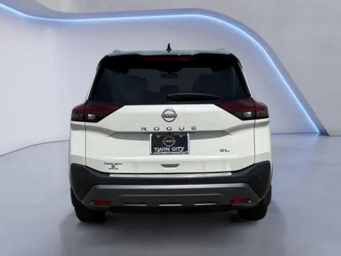 More photos of 2022 Nissan Rogue SL at Twin City Nissan, TN