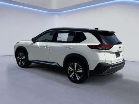 More photos of 2022 Nissan Rogue SL at Twin City Nissan, TN