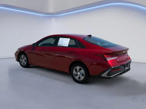 More photos of 2024 Hyundai Elantra SE at Twin City Nissan, TN