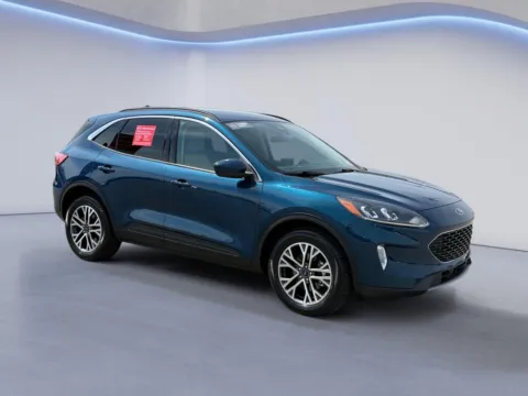 Green 2020 Ford Escape SEL for sale in Alcoa, TN