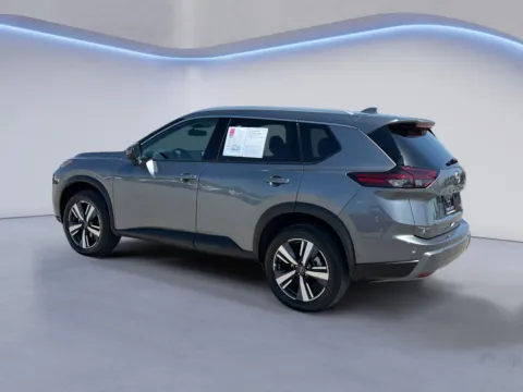 More photos of 2026 Nissan Rogue SL at Twin City Nissan, TN