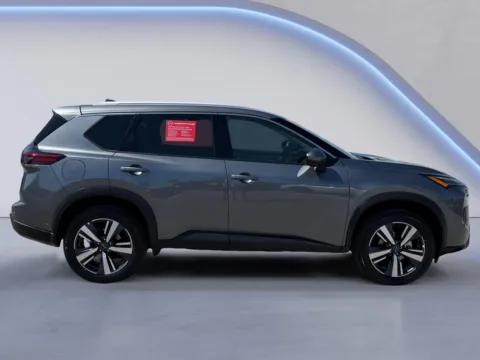 Photos of 2026 Nissan Rogue SL for sale in Alcoa, TN at Twin City Nissan