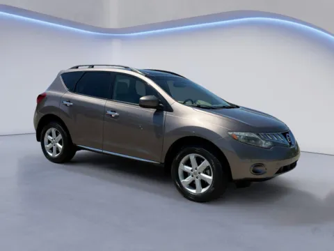 Brown 2010 Nissan Murano SL for sale in Alcoa, TN