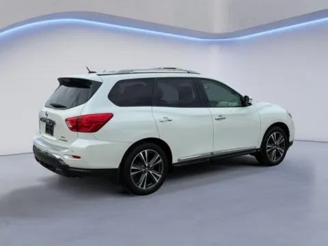Another view of 2018 Nissan Pathfinder Platinum for sale in Alcoa, TN at Twin City Nissan