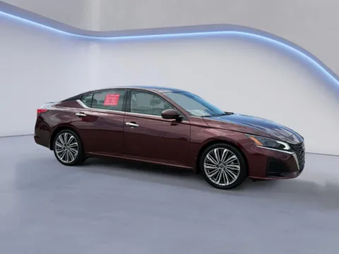 Red 2023 Nissan Altima 2.5 SL for sale in Alcoa, TN