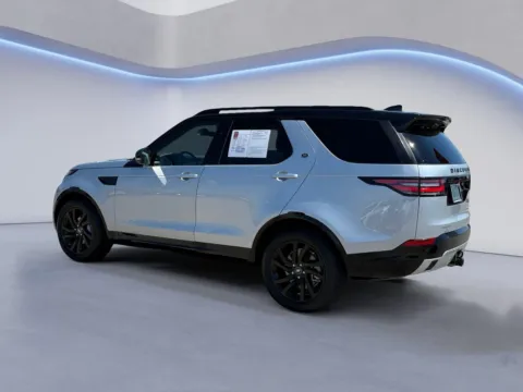More photos of 2020 Land Rover Discovery Landmark Edition at Twin City Nissan, TN