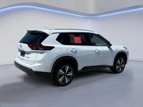 Another view of 2025 Nissan Rogue SL for sale in Alcoa, TN at Twin City Nissan
