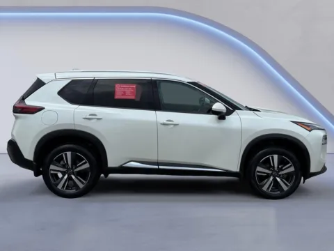 Photos of 2023 NISSAN ROGUE SL for sale in Alcoa, TN at Twin City Nissan