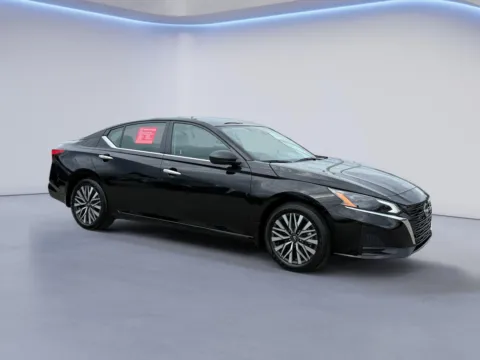 Black 2025 NISSAN ALTIMA SV for sale in Alcoa, TN