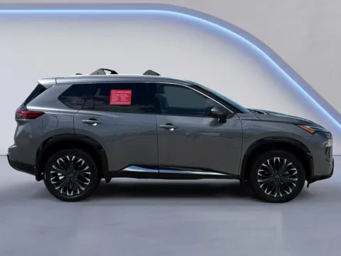 Photos of 2025 Nissan Rogue Platinum for sale in Alcoa, TN at Twin City Nissan