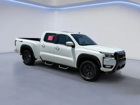 White 2025 Nissan Frontier PRO-4X for sale in Alcoa, TN