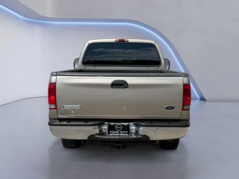 More photos of 2006 FORD F-250 at Twin City Nissan, TN