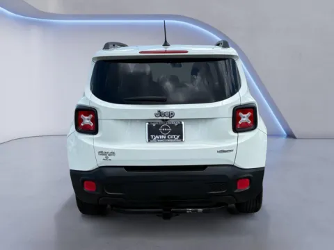 More photos of 2017 Jeep Renegade Latitude at Twin City Nissan, TN